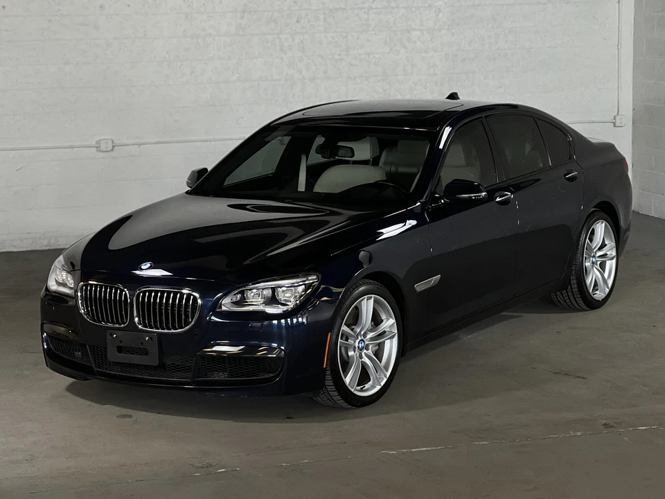 2015 BMW F01/F02 750i & 760Li Sedan - Image 7 of 30