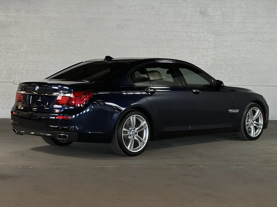 2015 BMW F01/F02 750i & 760Li Sedan - Image 29 of 30