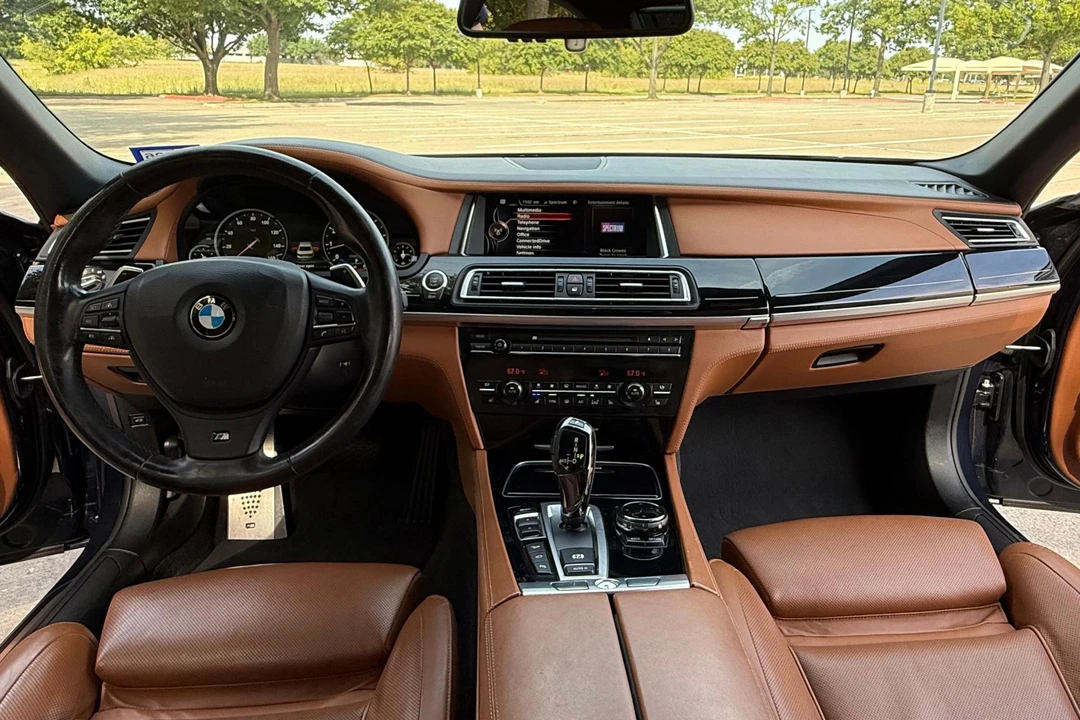 2015 BMW F01/F02 750i & 760Li Sedan - Image 21 of 31