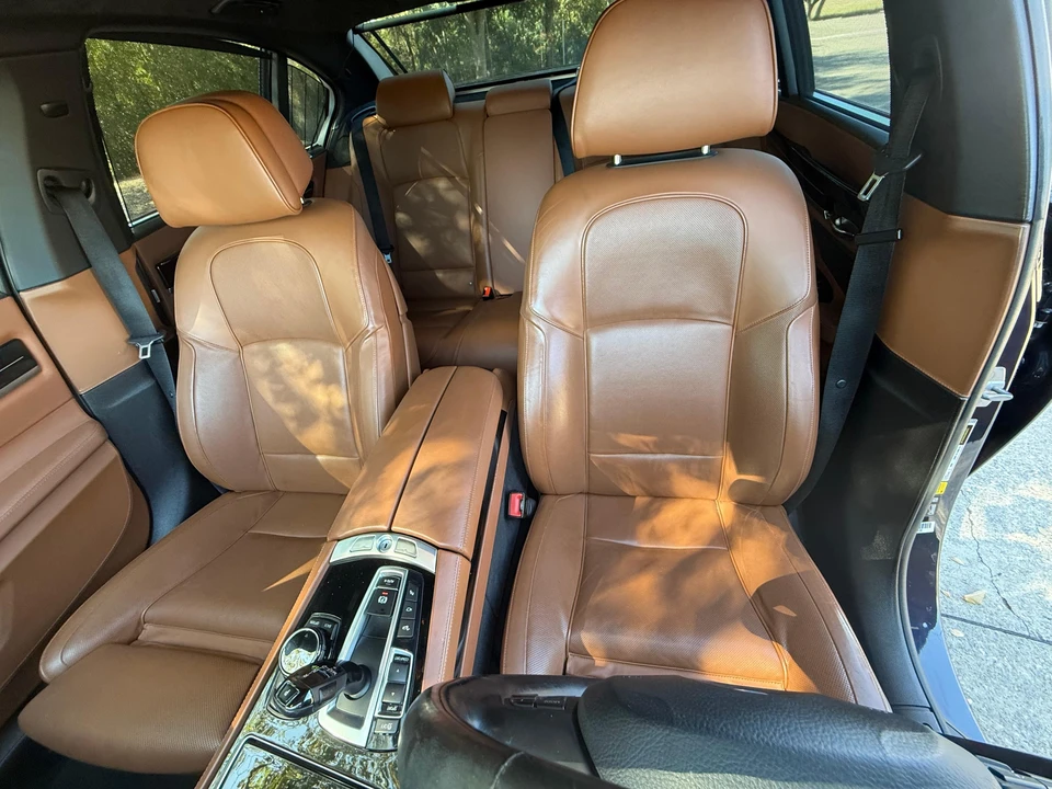 2015 BMW F01/F02 750i & 760Li Sedan - Image 25 of 31