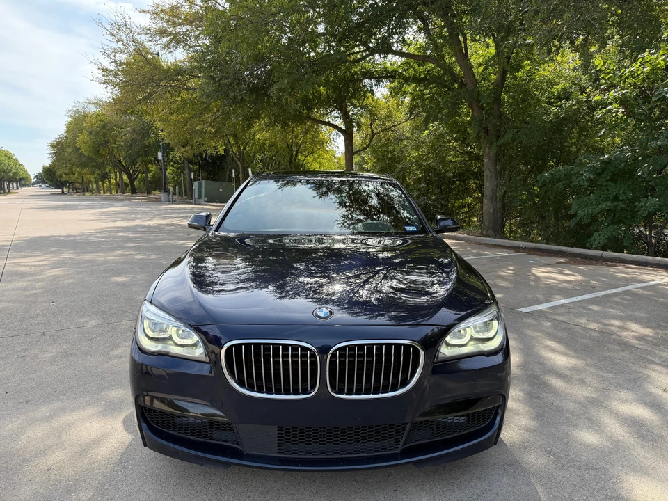 2015 BMW F01/F02 750i & 760Li Sedan - Image 6 of 31