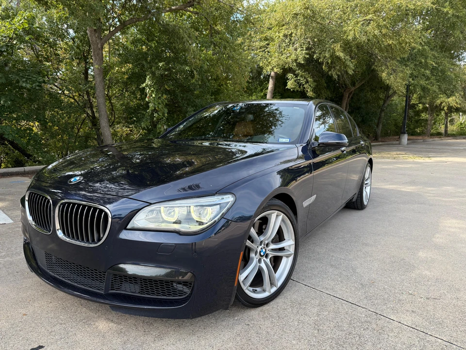 2015 BMW F01/F02 750i & 760Li Sedan - Image 7 of 31