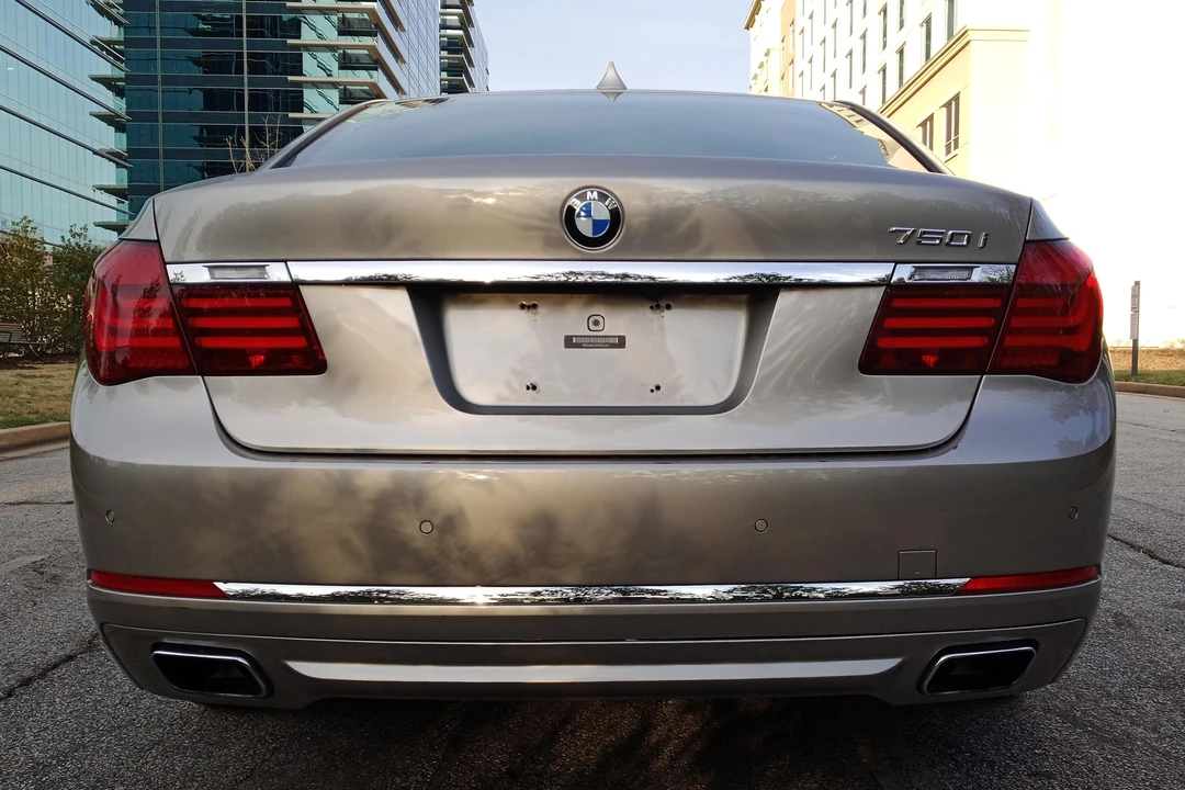 2015 BMW F01/F02 750i & 760Li Sedan - Image 5 of 31