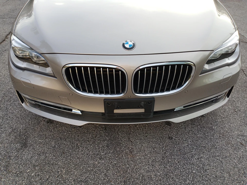 2015 BMW F01/F02 750i & 760Li Sedan - Image 22 of 31