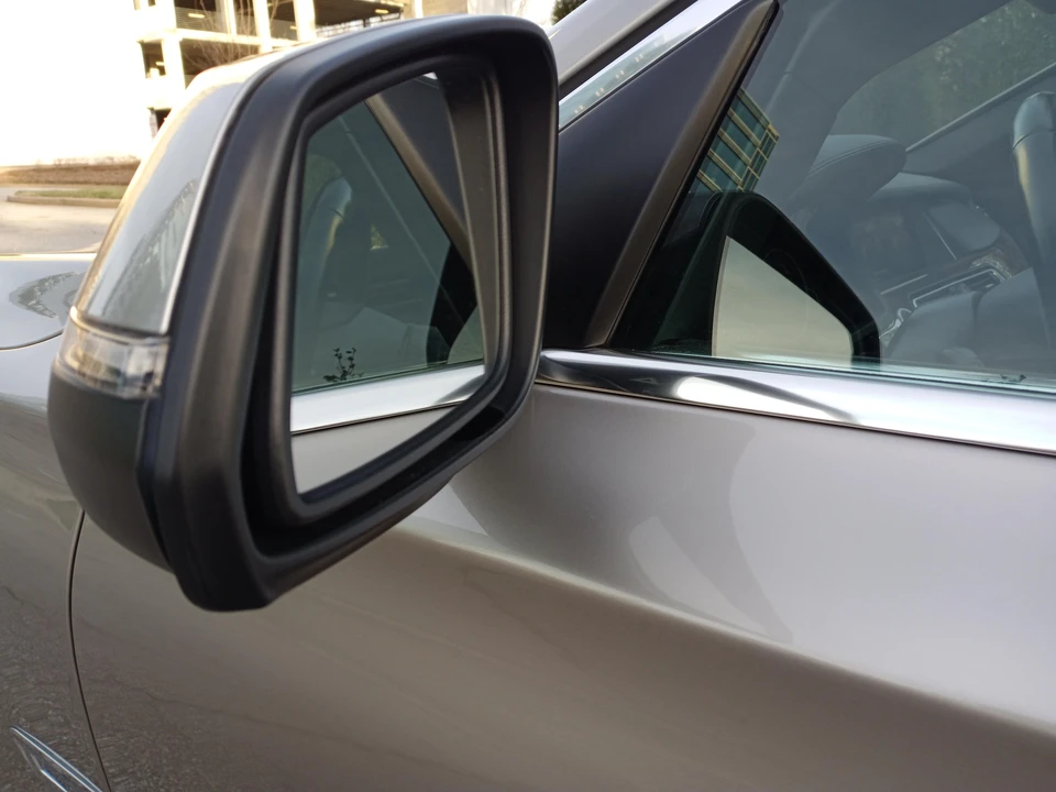 2015 BMW F01/F02 750i & 760Li Sedan - Image 25 of 31
