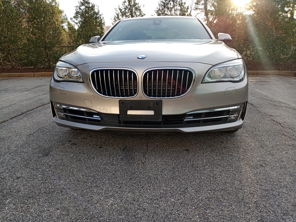 2015 BMW F01/F02 750i & 760Li Sedan - Image 6 of 31