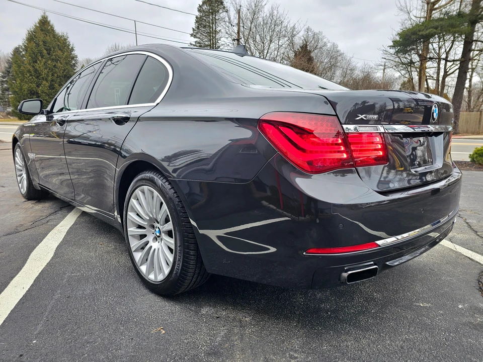 2015 BMW F01/F02 750i & 760Li Sedan - Image 22 of 31