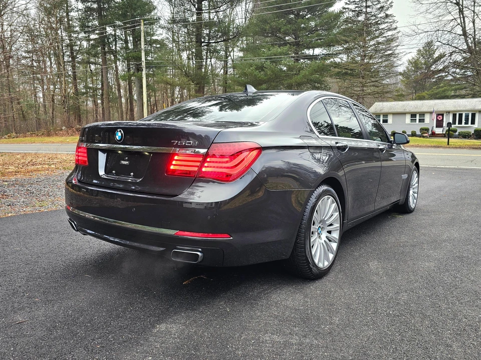 2015 BMW F01/F02 750i & 760Li Sedan - Image 26 of 31