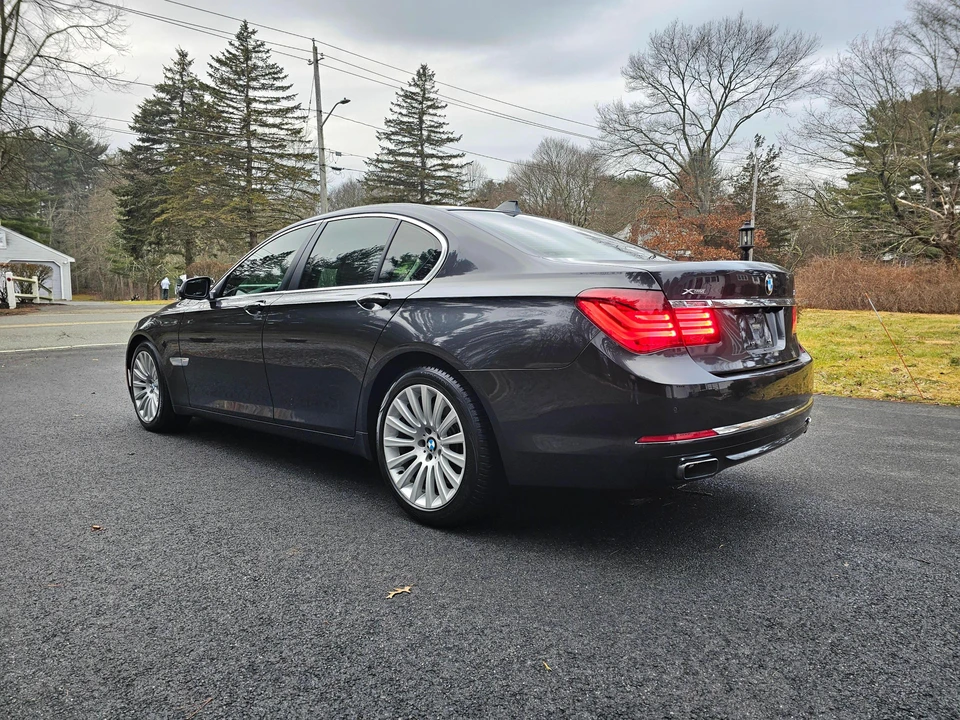 2015 BMW F01/F02 750i & 760Li Sedan - Image 18 of 31