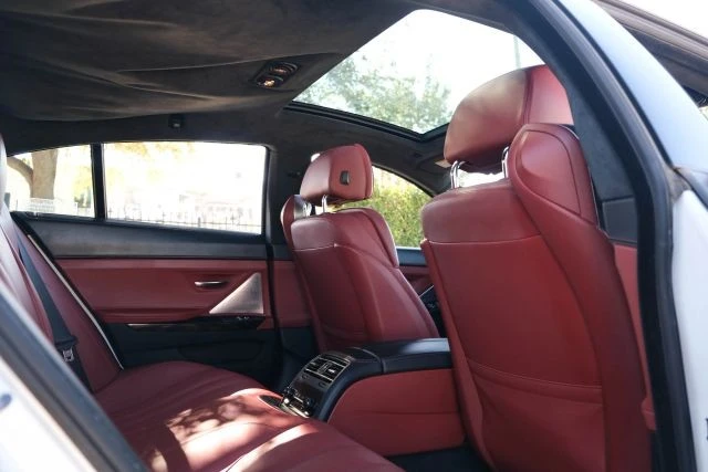 2015 BMW Alpina B6 - Image 13 of 21
