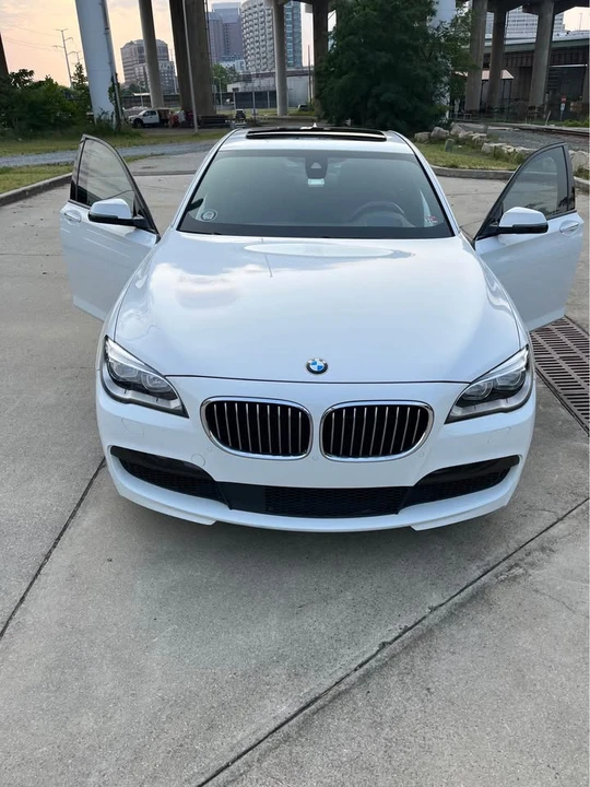 2015 BMW Alpina B7 - Image 2 of 2