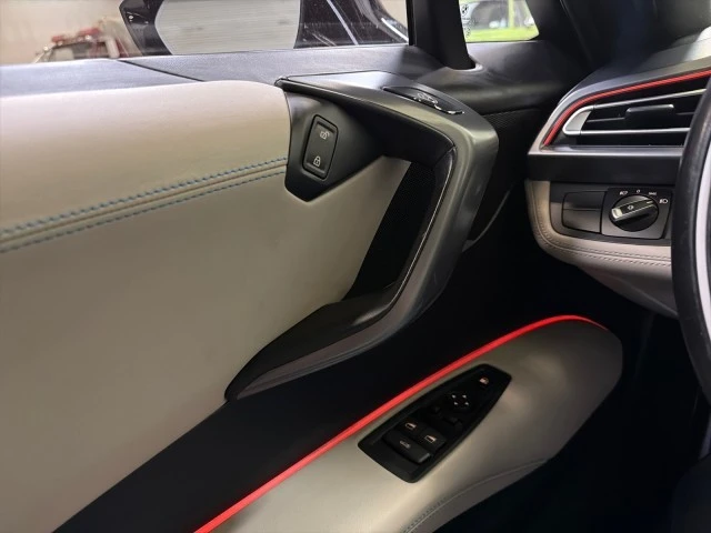 2015 BMW i8 - Image 21 of 21