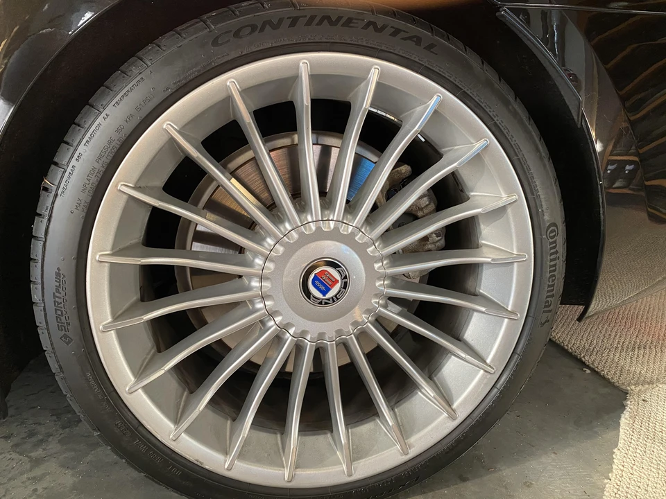 2015 BMW Alpina B6 - Image 14 of 23