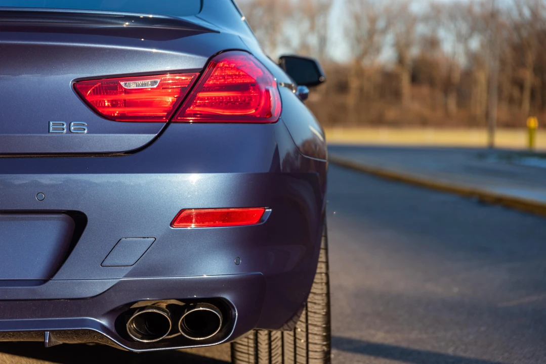 2015 BMW Alpina B6 - Image 24 of 31