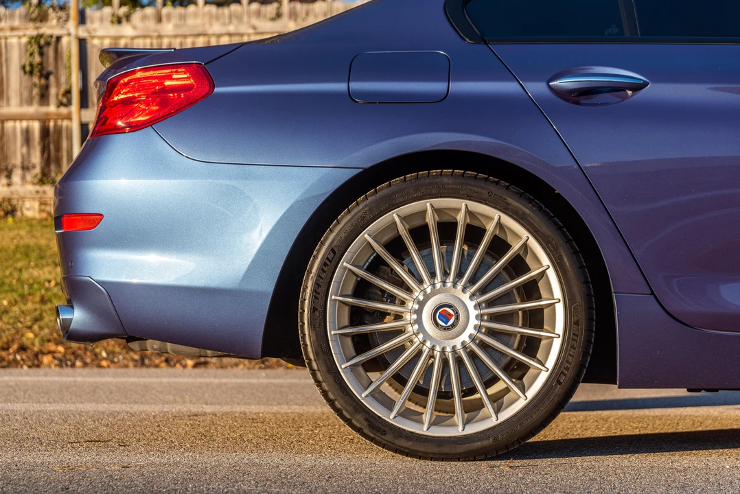2015 BMW Alpina B6 - Image 22 of 31