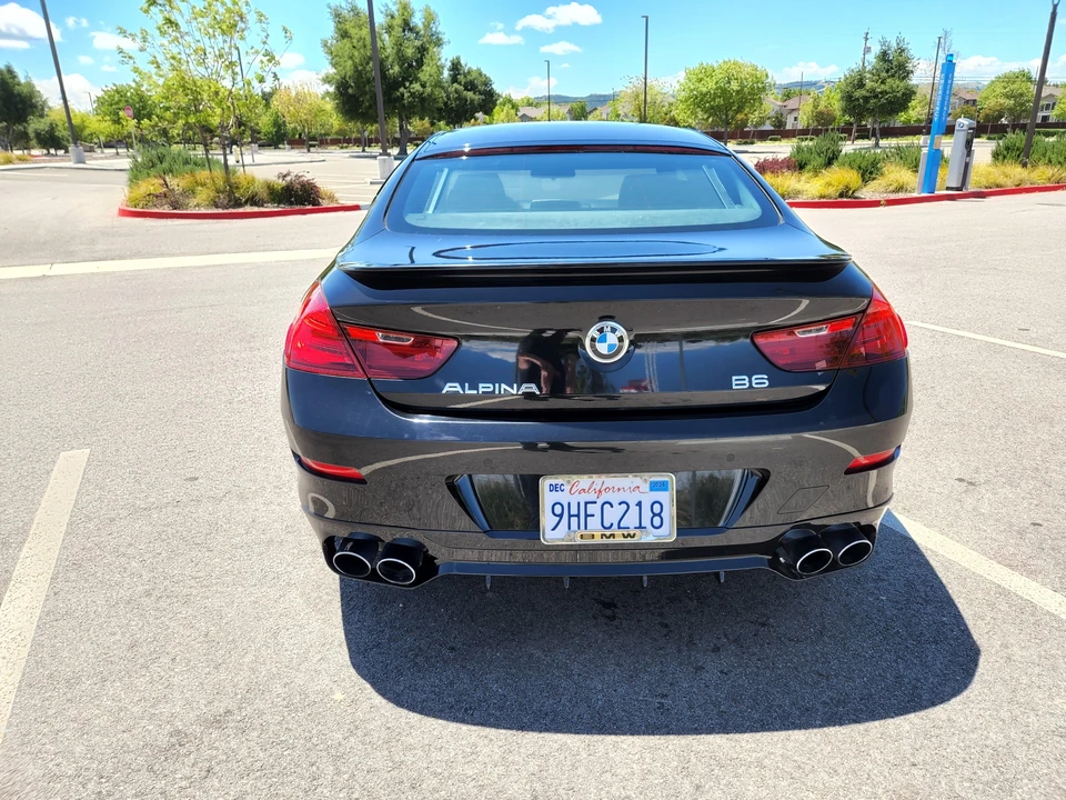 2015 BMW Alpina B6 - Image 9 of 31