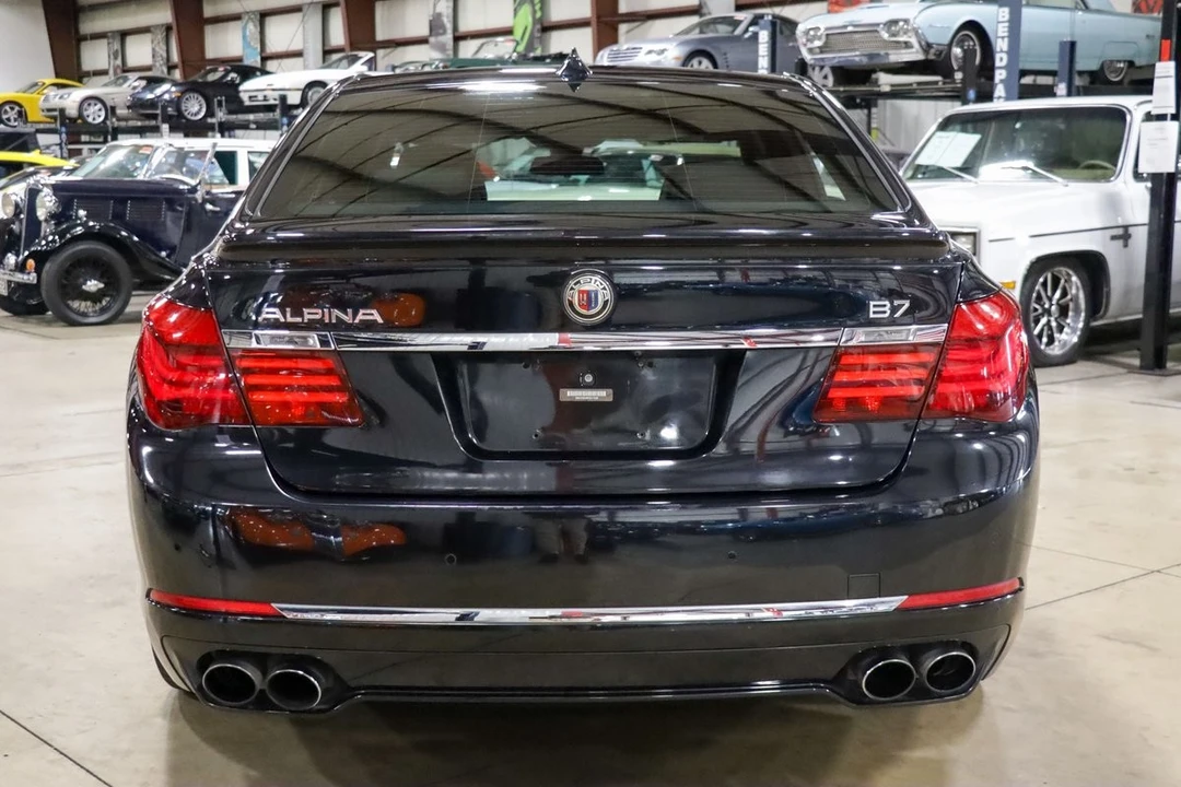 2015 BMW Alpina B7 - Image 8 of 12