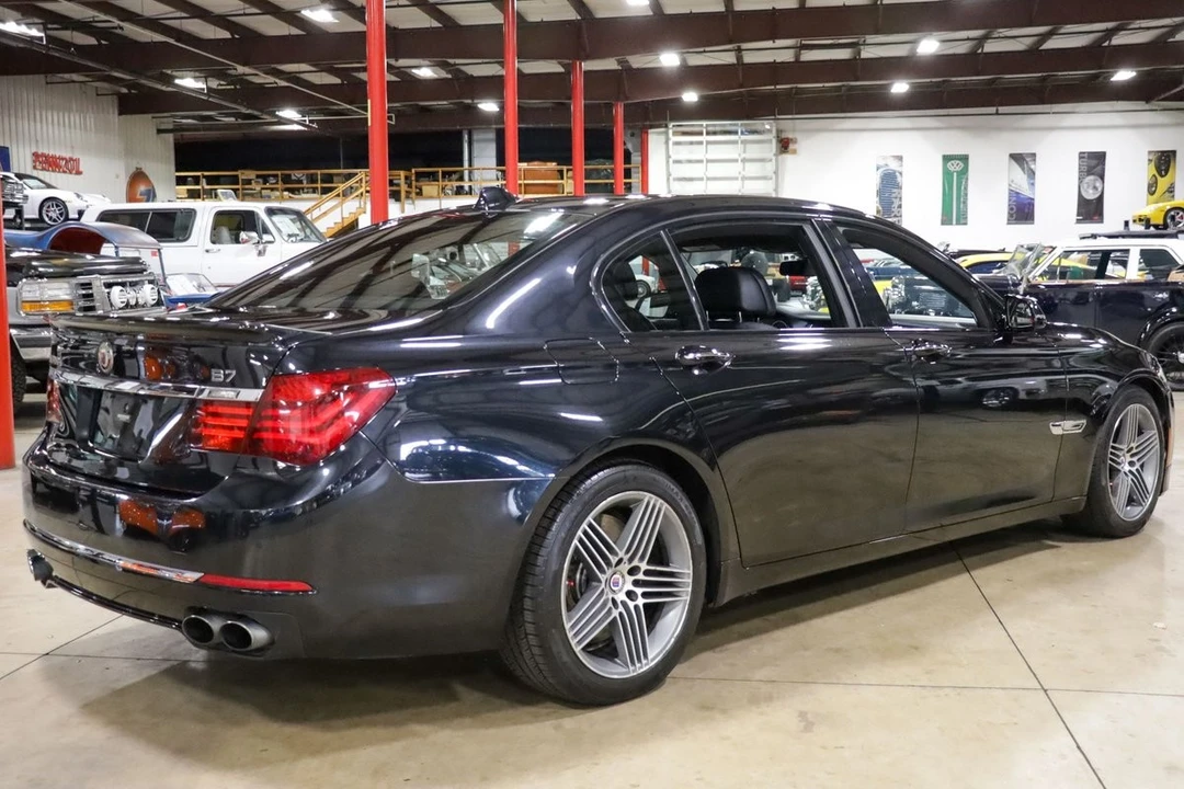2015 BMW Alpina B7 - Image 9 of 12