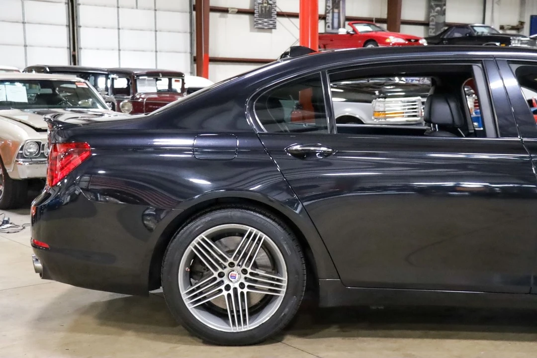 2015 BMW Alpina B7 - Image 10 of 12
