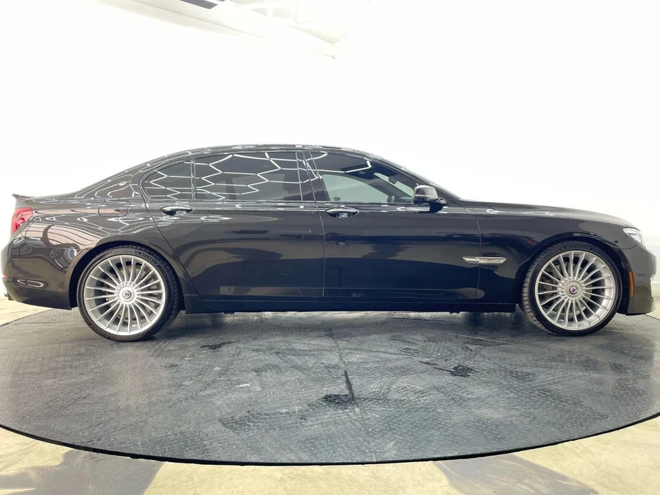 2015 BMW Alpina B7 - Image 9 of 21