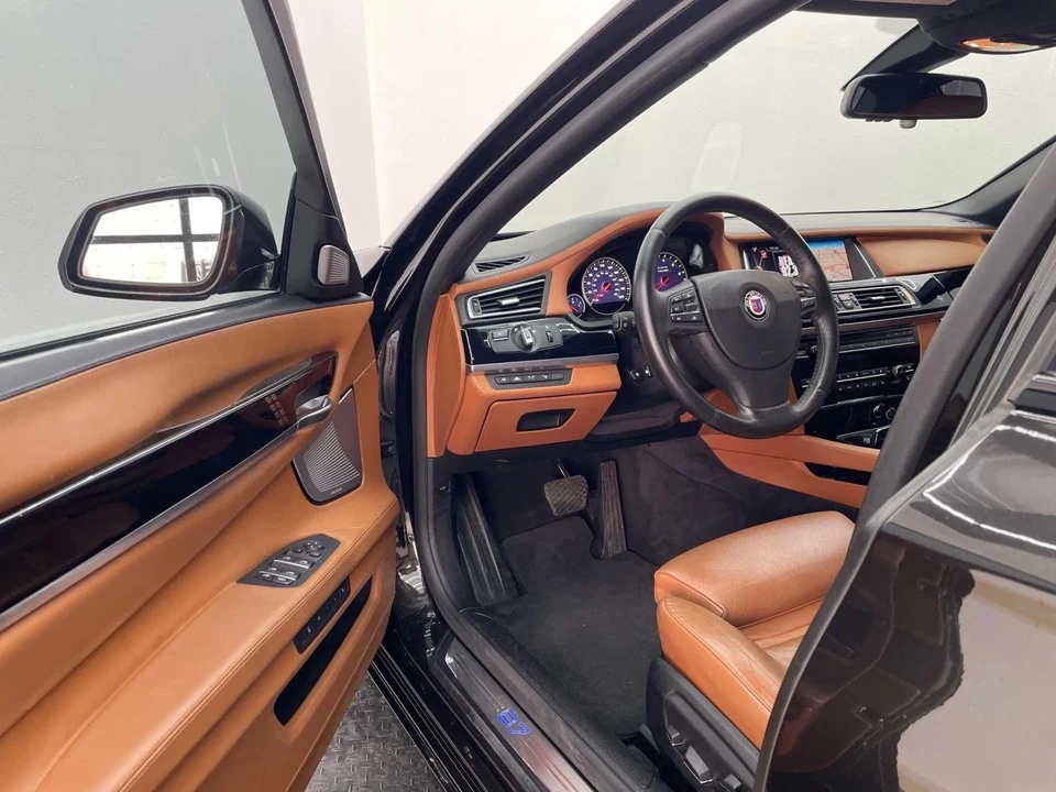 2015 BMW Alpina B7 - Image 11 of 21