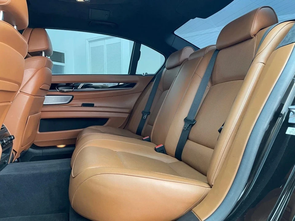 2015 BMW Alpina B7 - Image 16 of 21