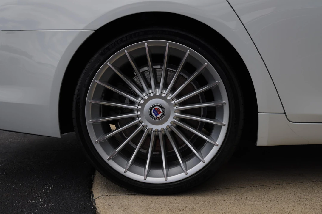 2015 BMW Alpina B7 - Image 26 of 31