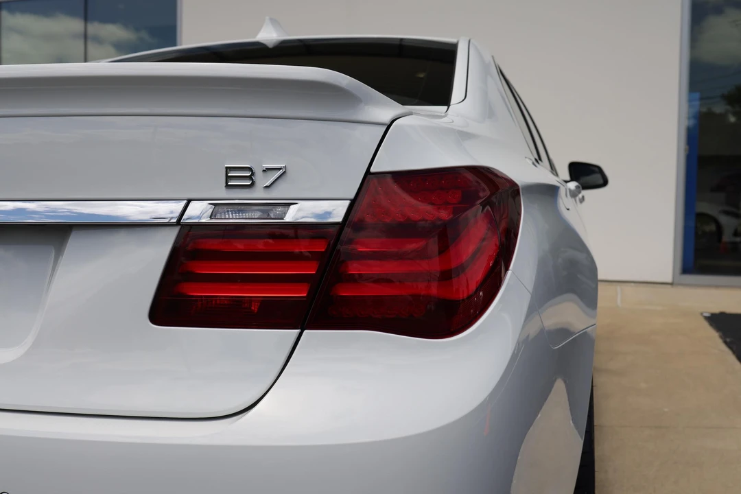 2015 BMW Alpina B7 - Image 19 of 31