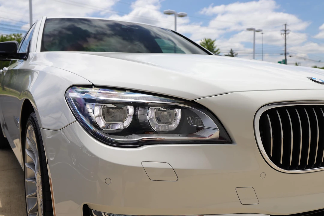 2015 BMW Alpina B7 - Image 12 of 31