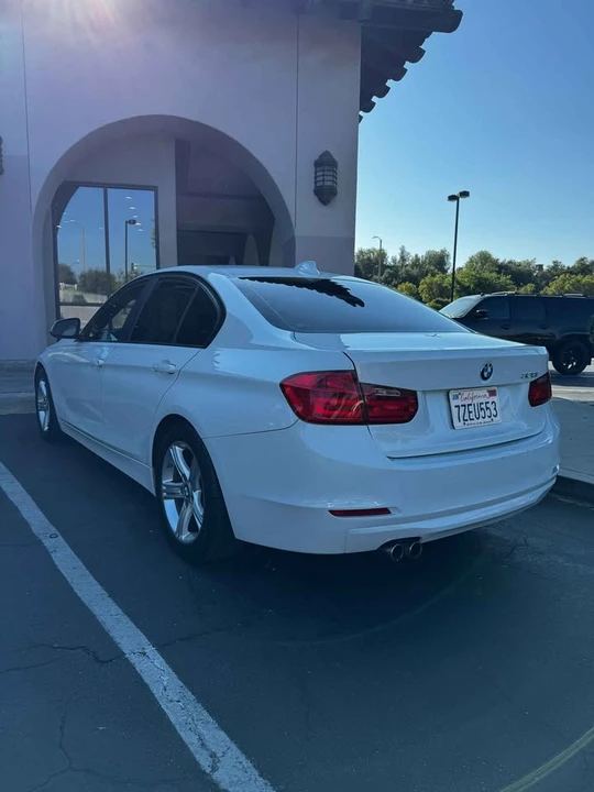 2015 BMW 5 Series - Image 2 of 6