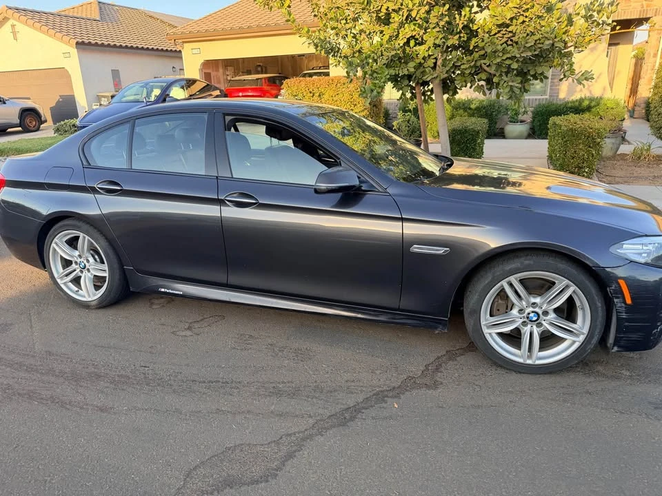 2015 BMW 5 Series - Image 2 of 9