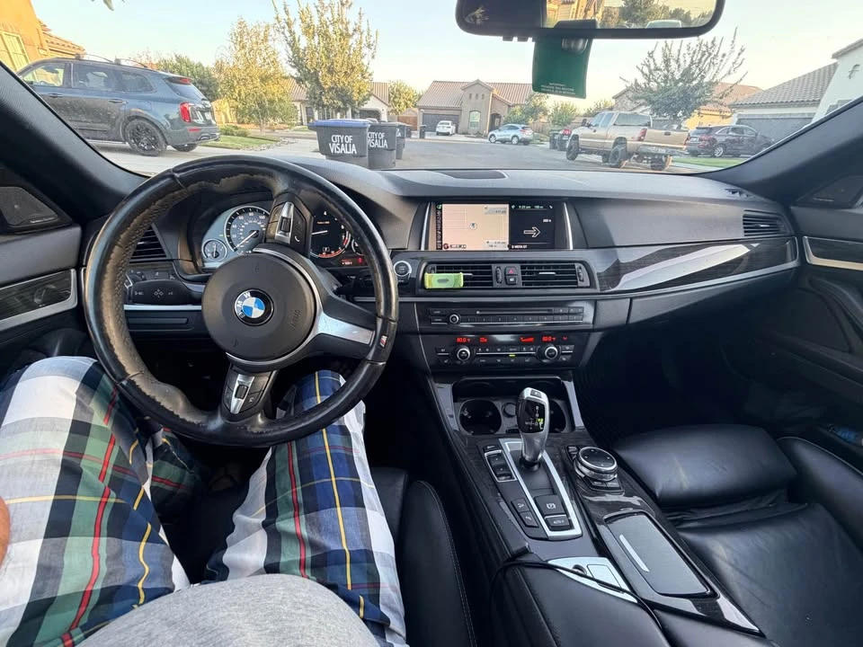 2015 BMW 5 Series - Image 5 of 9