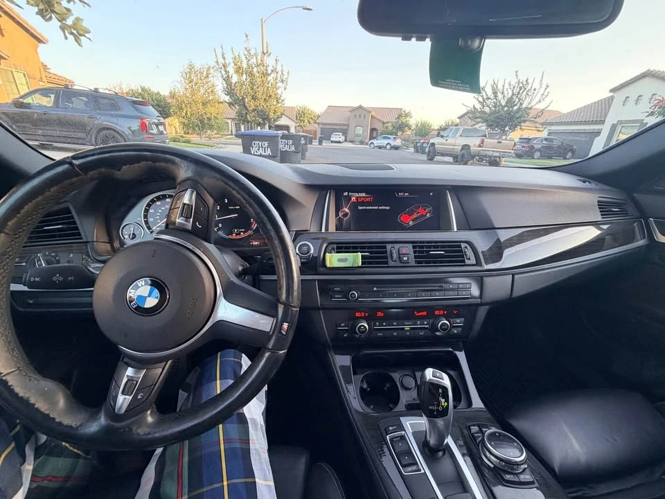 2015 BMW 5 Series - Image 8 of 9