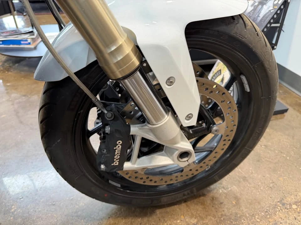 2015 BMW Motorcycles - Image 7 of 8
