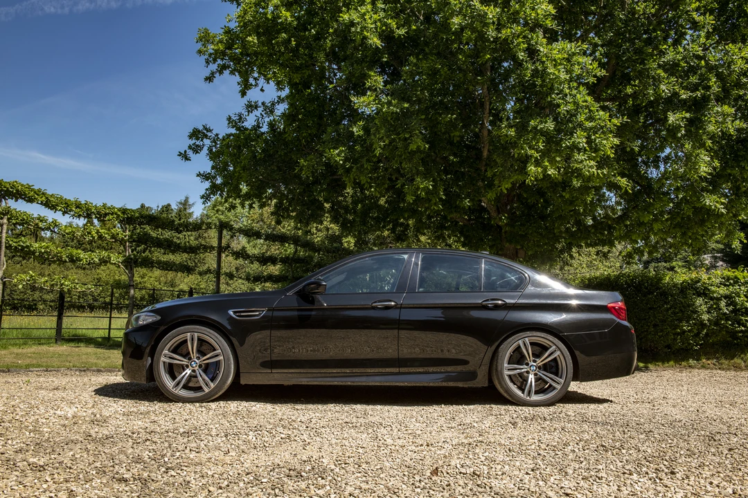 2015 BMW F10 M5 - Image 10 of 31