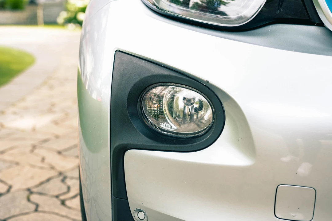 2015 BMW i3 - Image 15 of 31