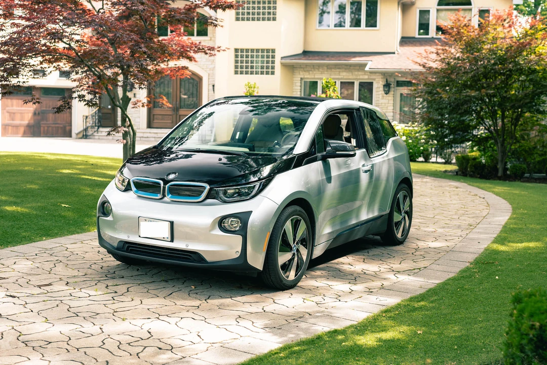 2015 BMW i3 - Image 9 of 31
