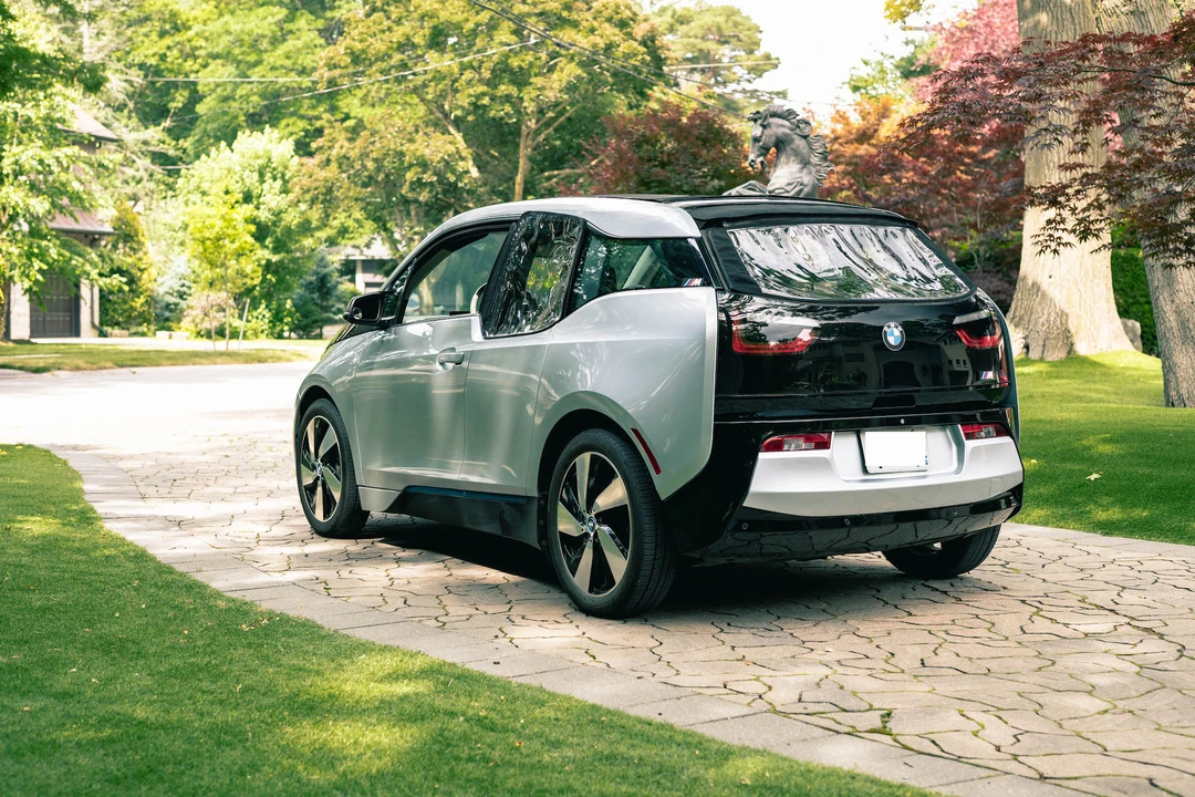 2015 BMW i3 - Image 7 of 31