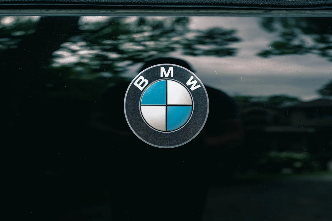 2015 BMW i3 - Image 29 of 31