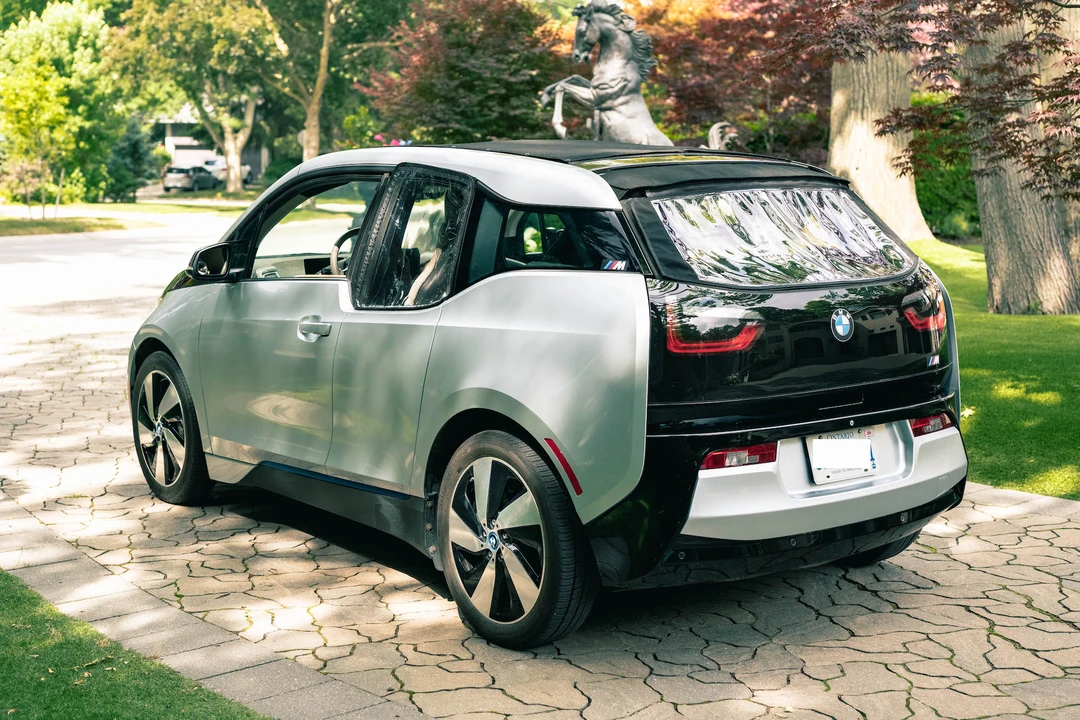 2015 BMW i3 - Image 10 of 31