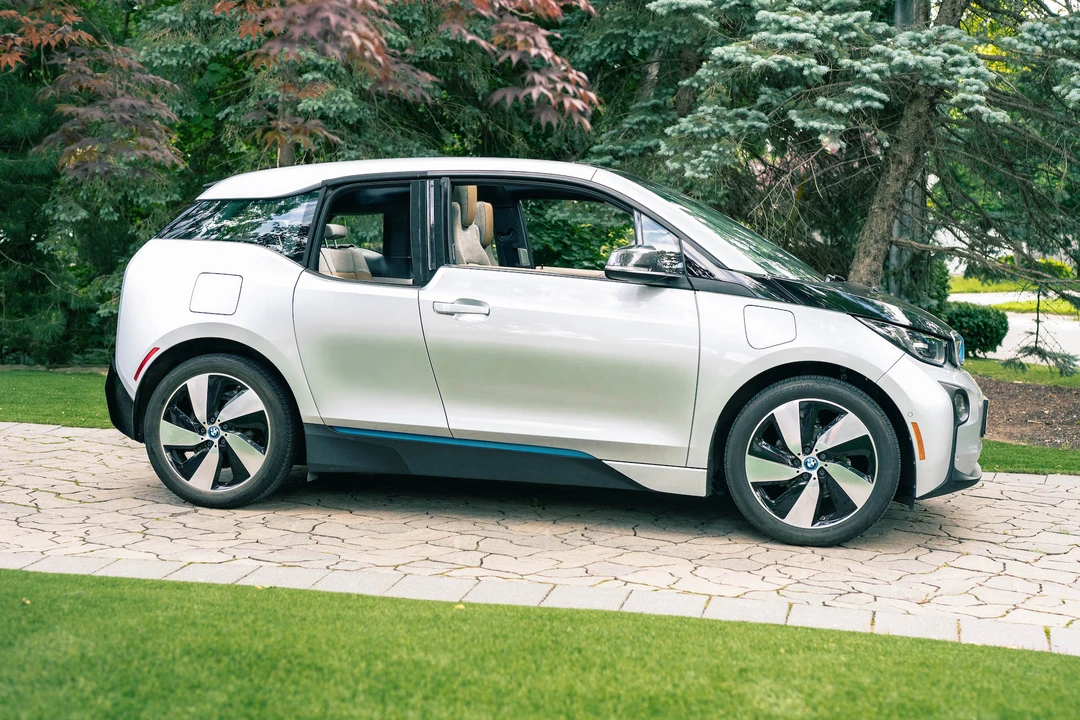 2015 BMW i3 - Image 5 of 31