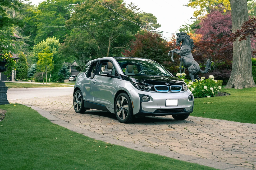 2015 BMW i3 - Image 12 of 31