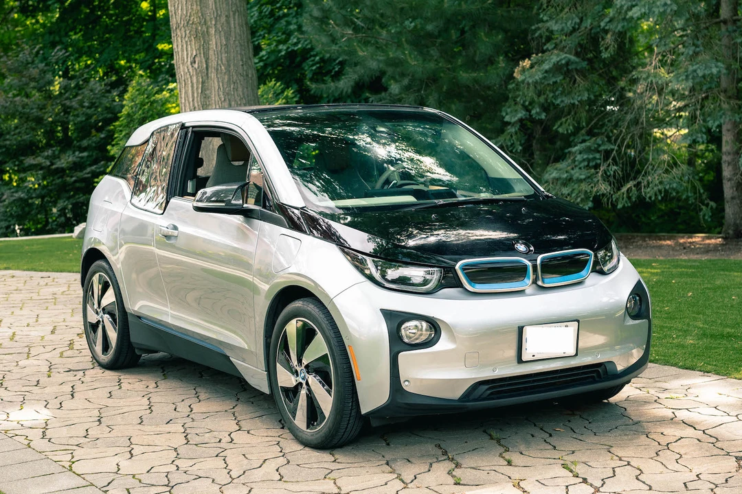 2015 BMW i3 - Image 2 of 31