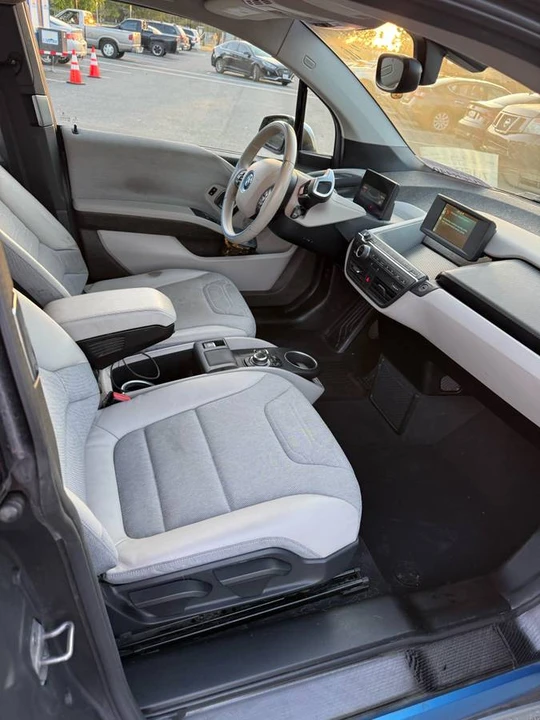 2014 BMW i3 - Image 4 of 6