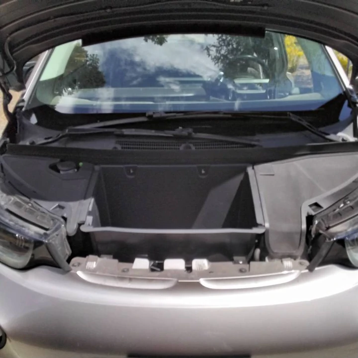 2015 BMW i3 - Image 11 of 24