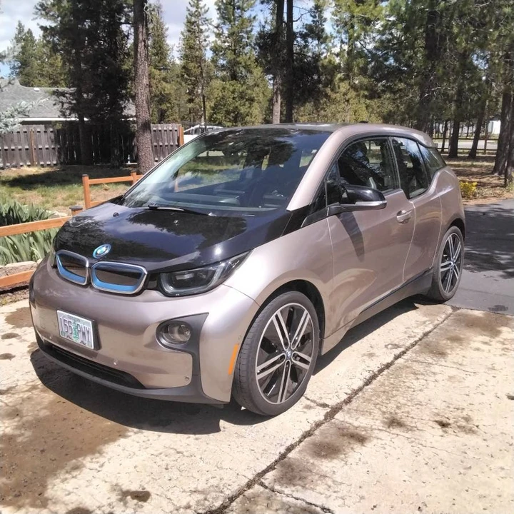 2015 BMW i3 - Image 21 of 24