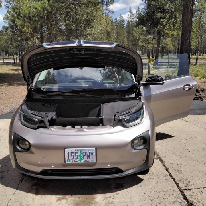 2015 BMW i3 - Image 12 of 24
