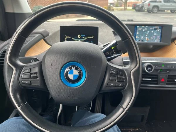 2015 BMW i3 - Image 14 of 17