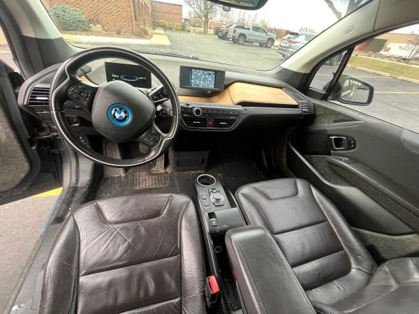 2015 BMW i3 - Image 11 of 17