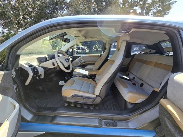 2015 BMW i3 - Image 6 of 6